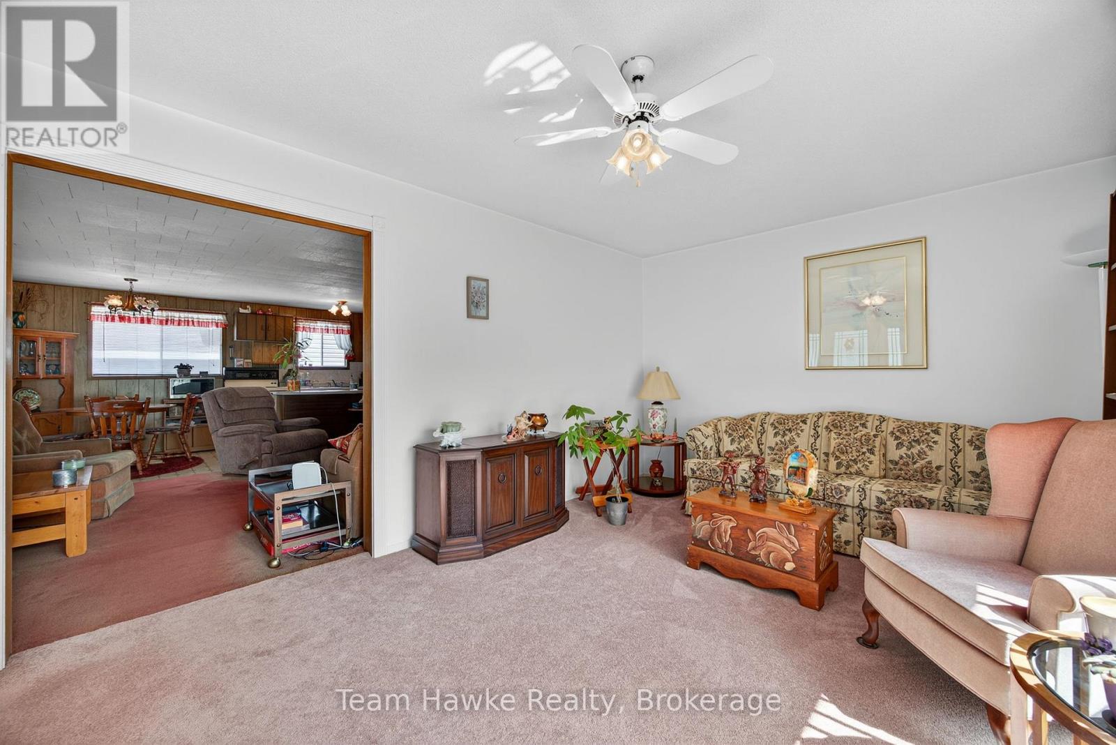 Photo 9 of 203 Woodlands Avenue, Tay ON