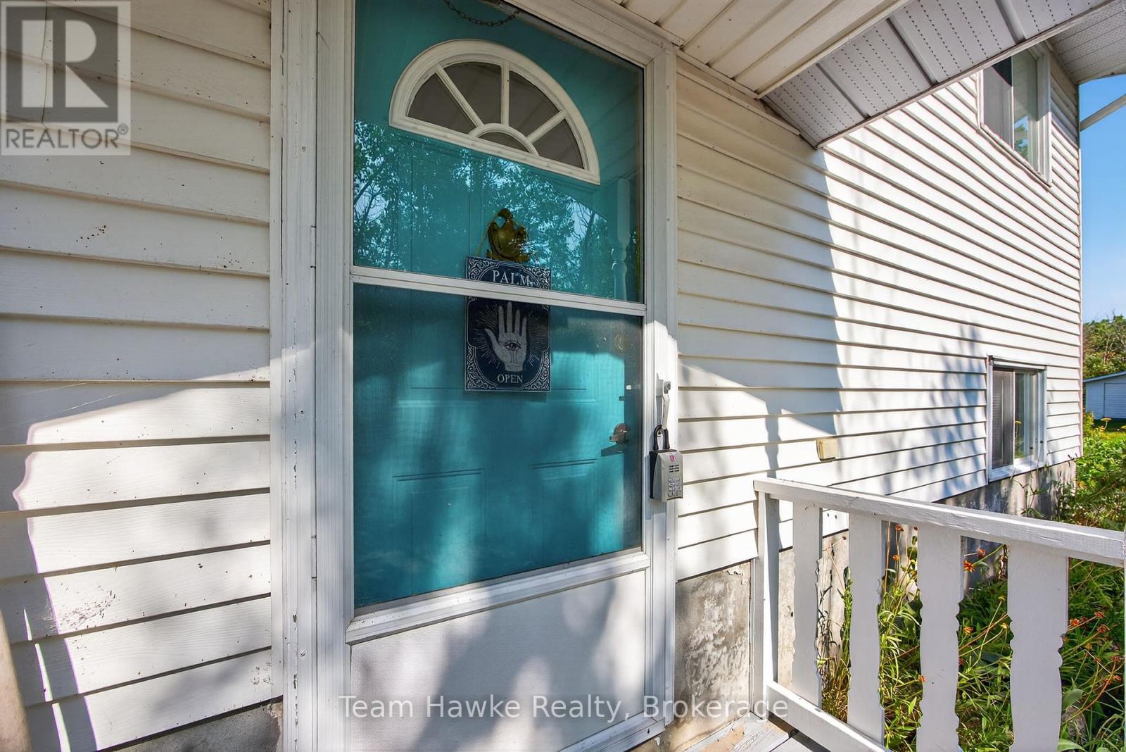Photo 12 of 203 Woodlands Avenue, Tay ON
