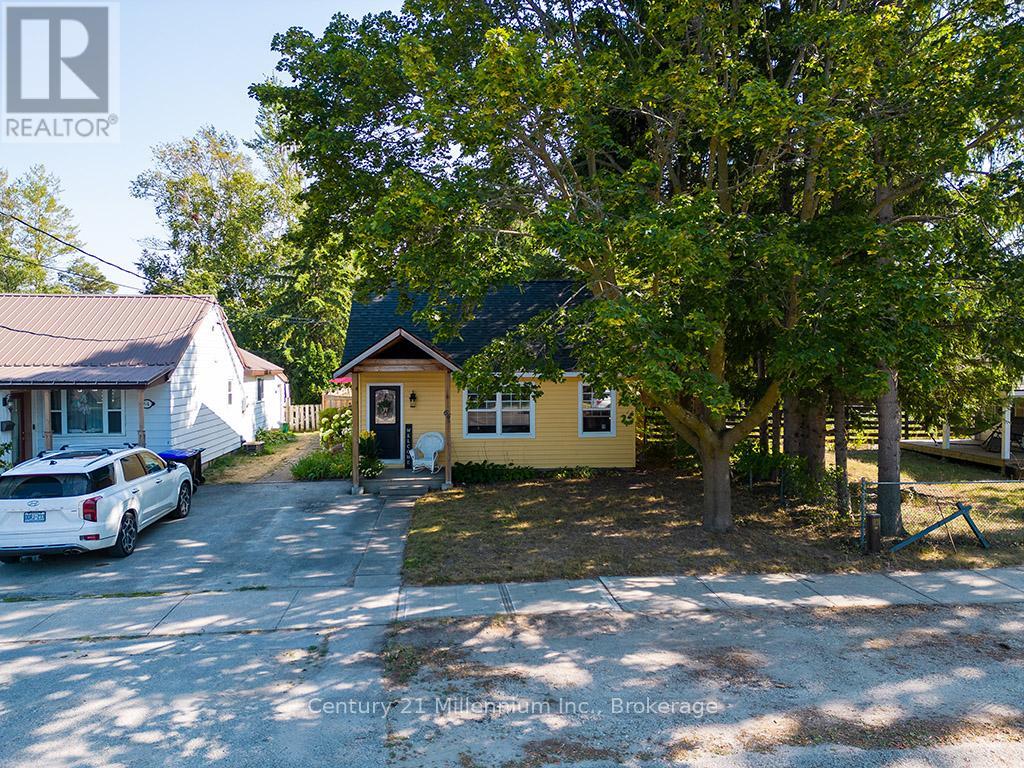 Photo 29 of 66 Ninth Street, Collingwood ON