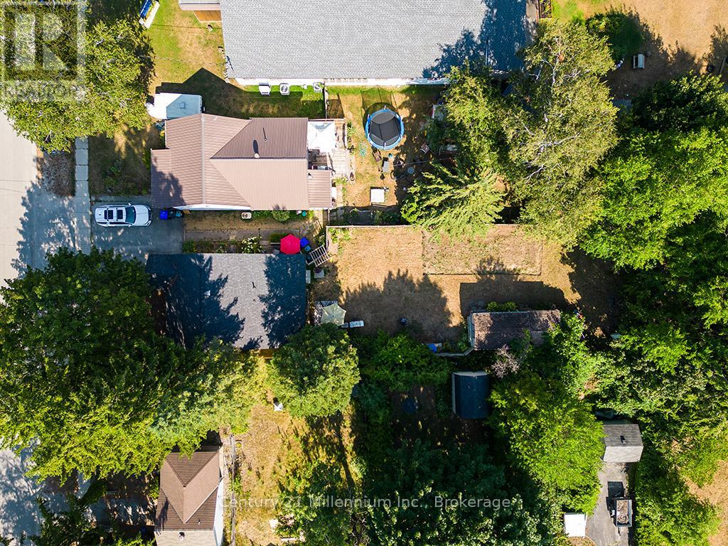 Photo 31 of 66 Ninth Street, Collingwood ON