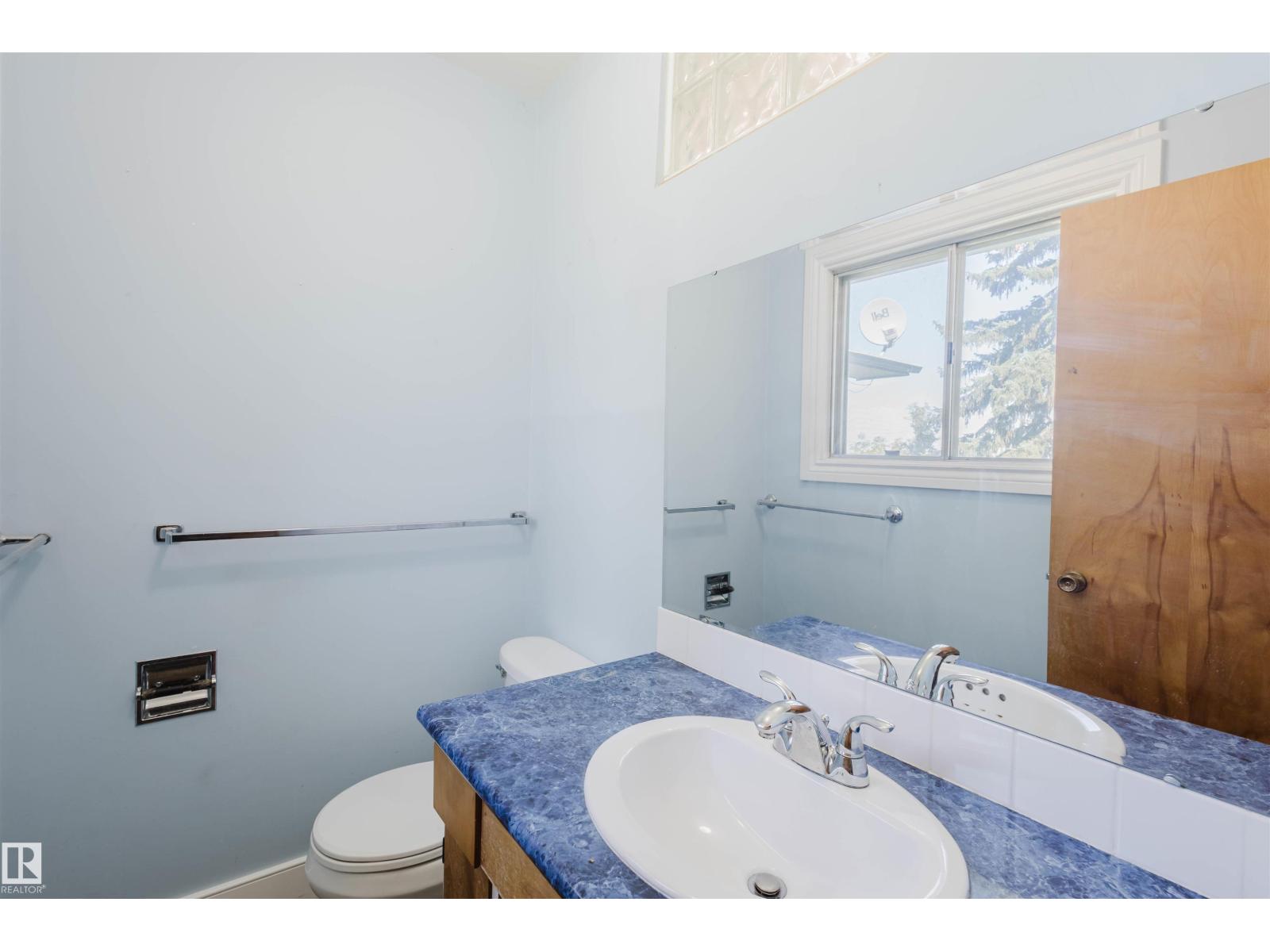 Photo 15 of 168 Windermere Dr Nw, Edmonton AB