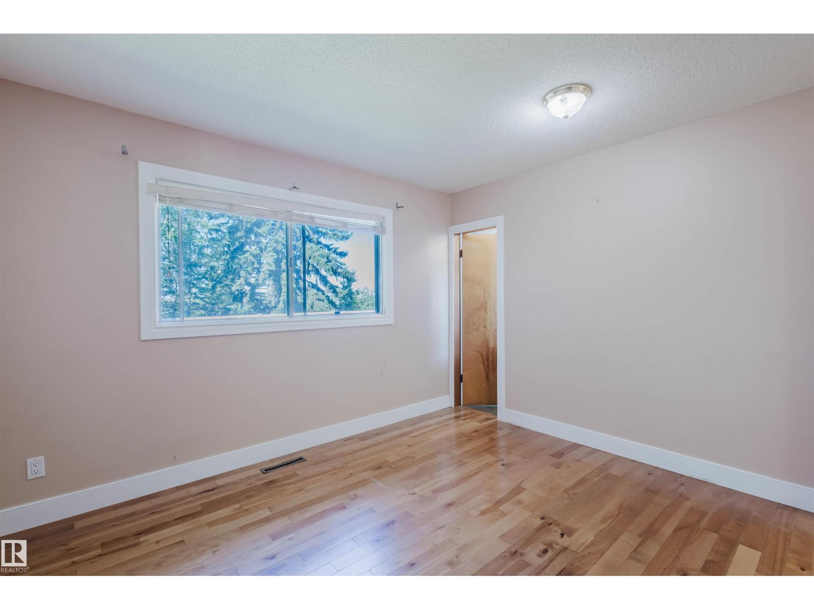 Photo 14 of 168 Windermere Dr Nw, Edmonton AB