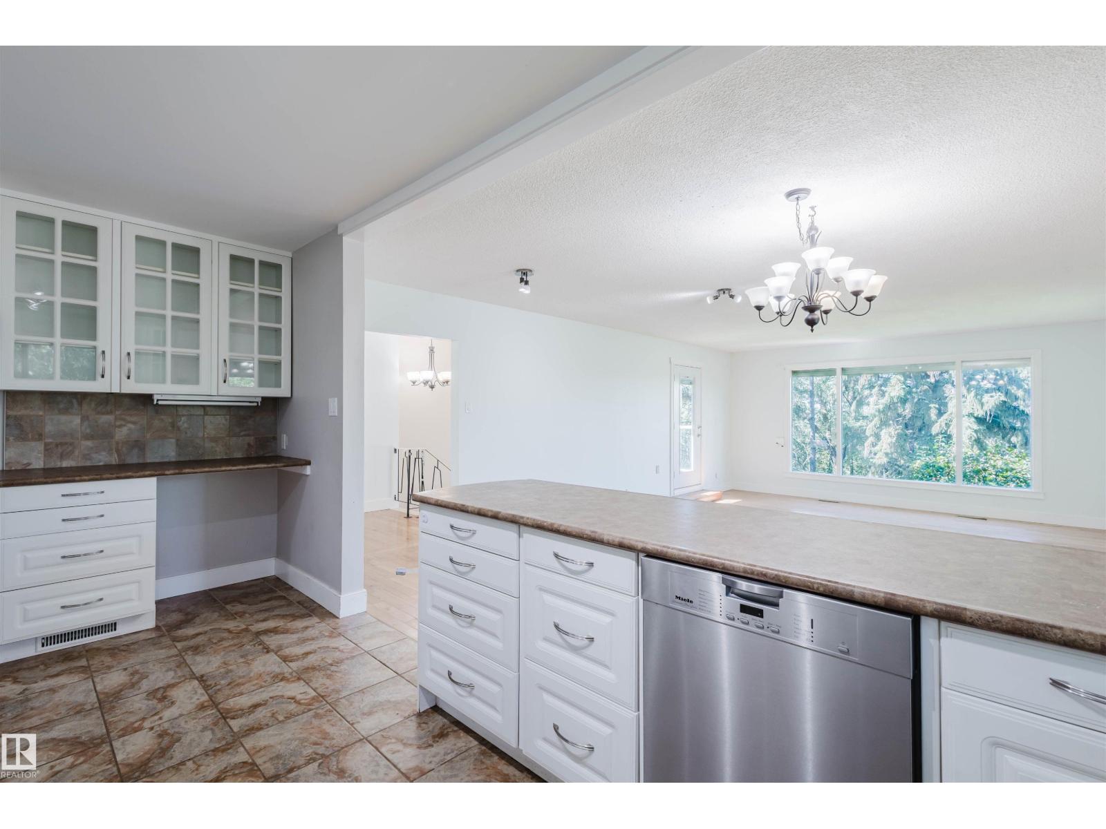 Photo 28 of 168 Windermere Dr Nw, Edmonton AB
