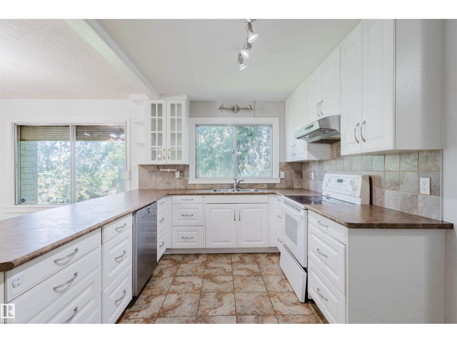 Photo 25 of 168 Windermere Dr Nw, Edmonton AB