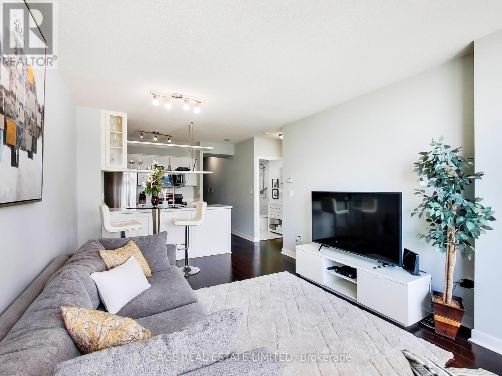 Photo 18 of 3707 35 Mariner Terrace, Toronto ON