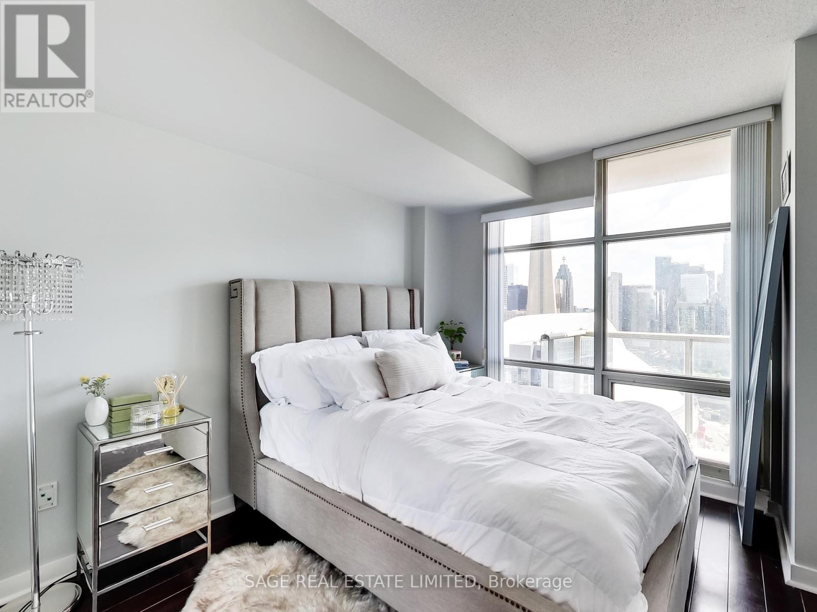 Photo 6 of 3707 35 Mariner Terrace, Toronto ON