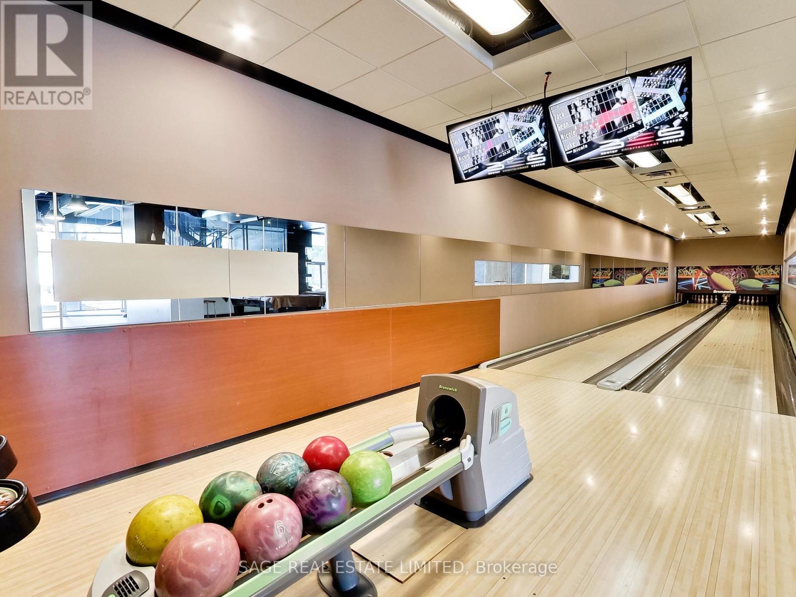 Photo 1 of 3707 35 Mariner Terrace, Toronto ON