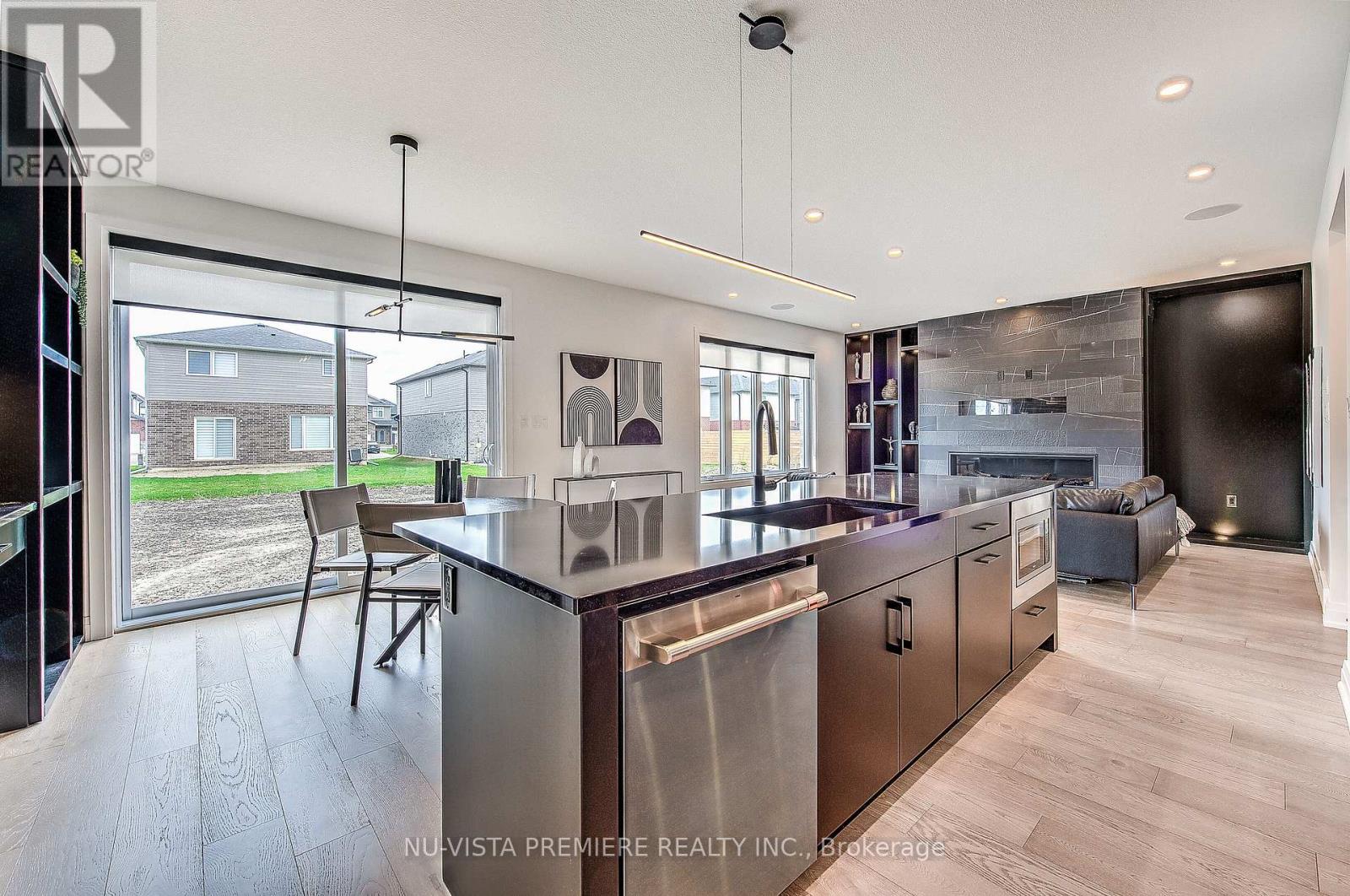 Photo 5 of 2086 Saddlerock Avenue, London North ON