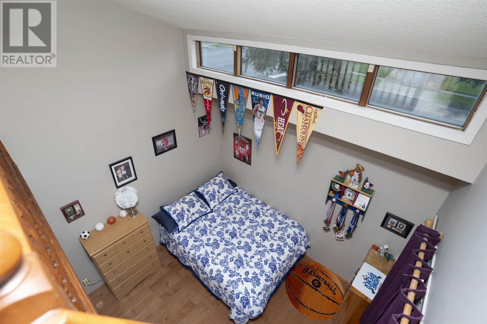 Photo 30 of 164 Iris Cres, Thunder Bay ON