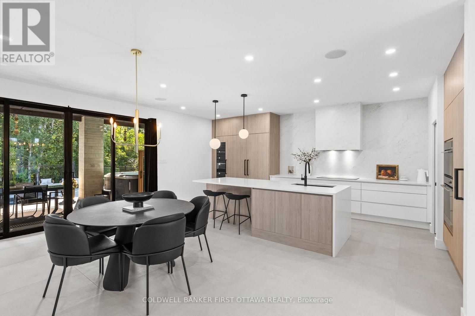 Photo 13 of 5398 Mansel Crescent, Ottawa ON