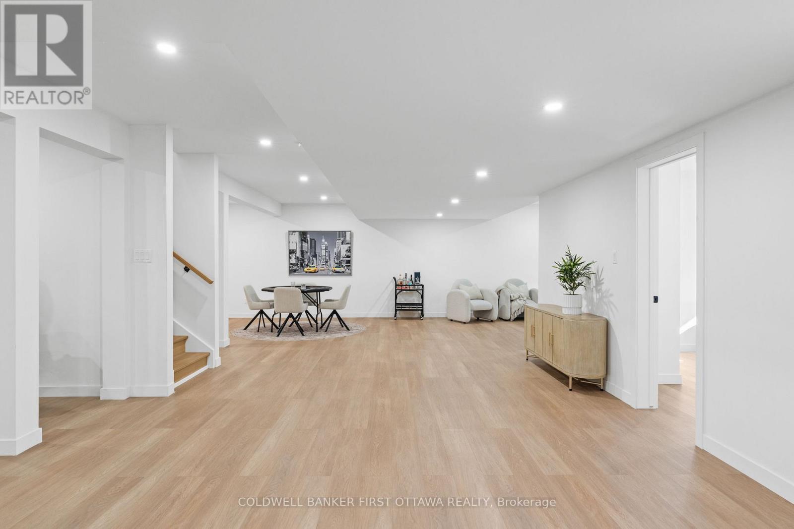 Photo 32 of 5398 Mansel Crescent, Ottawa ON