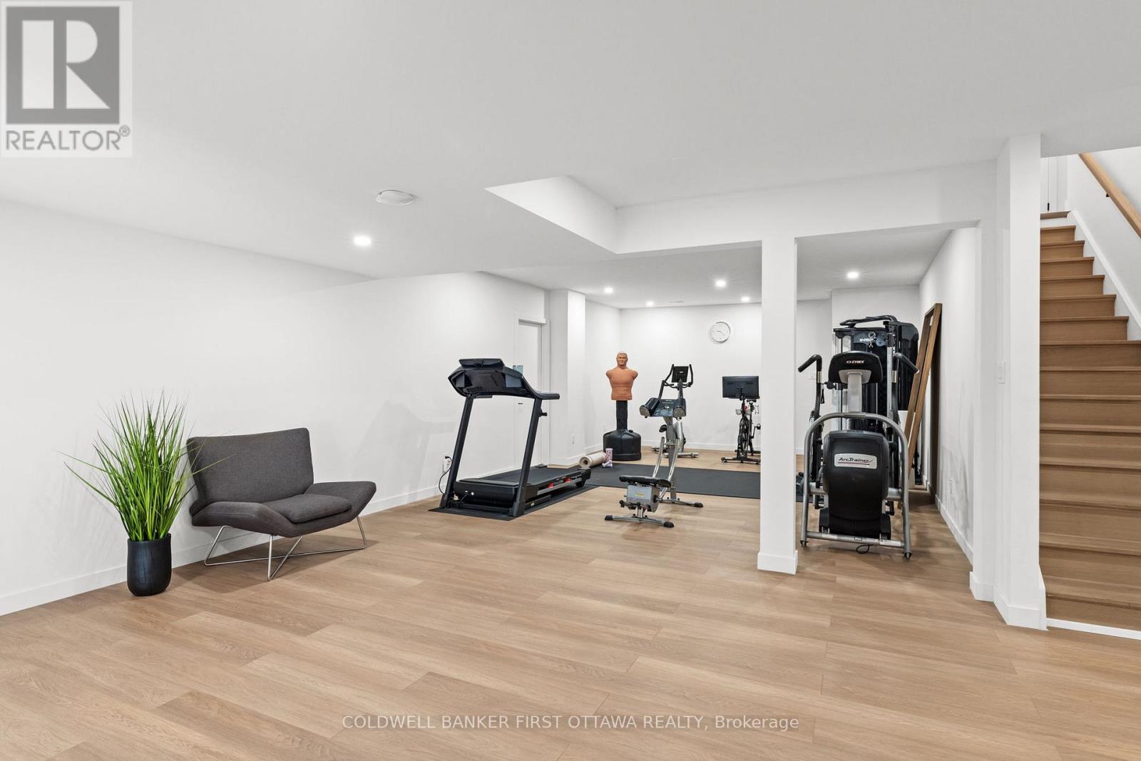 Photo 33 of 5398 Mansel Crescent, Ottawa ON