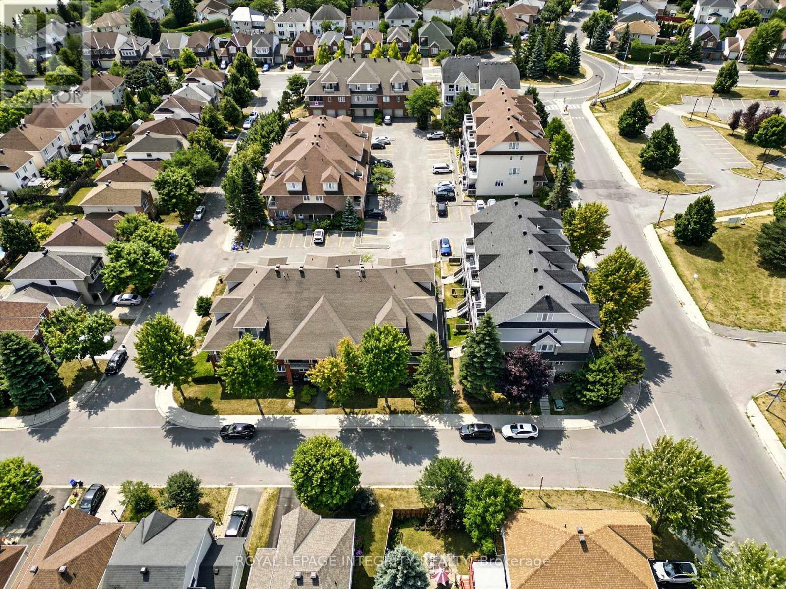 Photo 38 of B 10 Daybreak Street, Ottawa ON