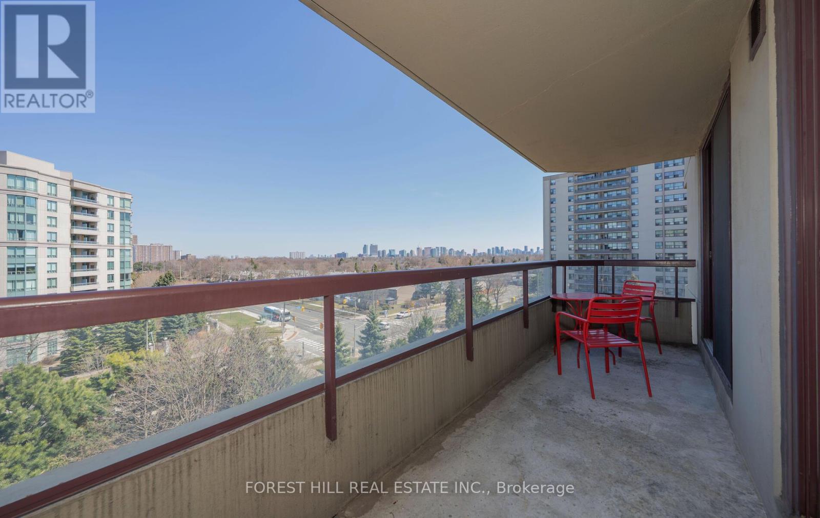 Photo 36 of 709 91 Townsgate Drive, Vaughan ON