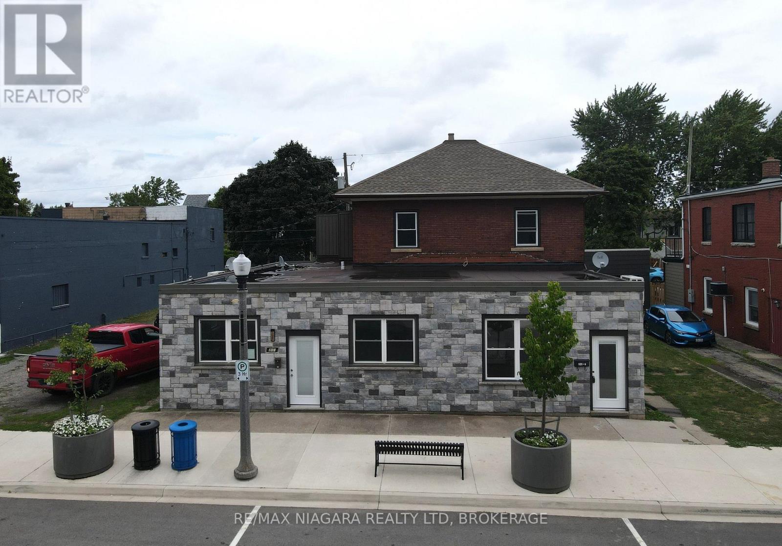 Photo 26 of 214 Jarvis Street, Fort Erie ON