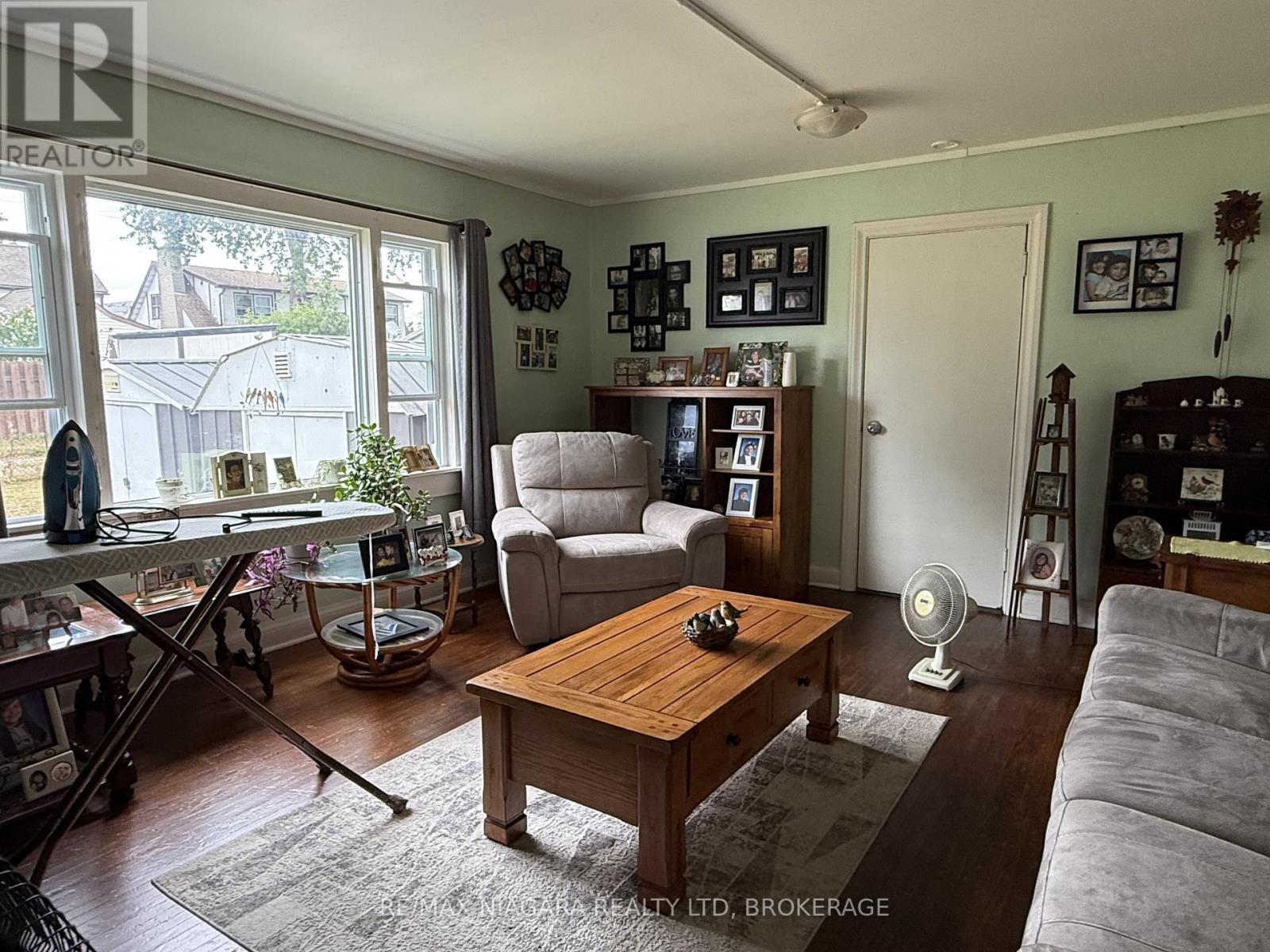Photo 15 of 214 Jarvis Street, Fort Erie ON