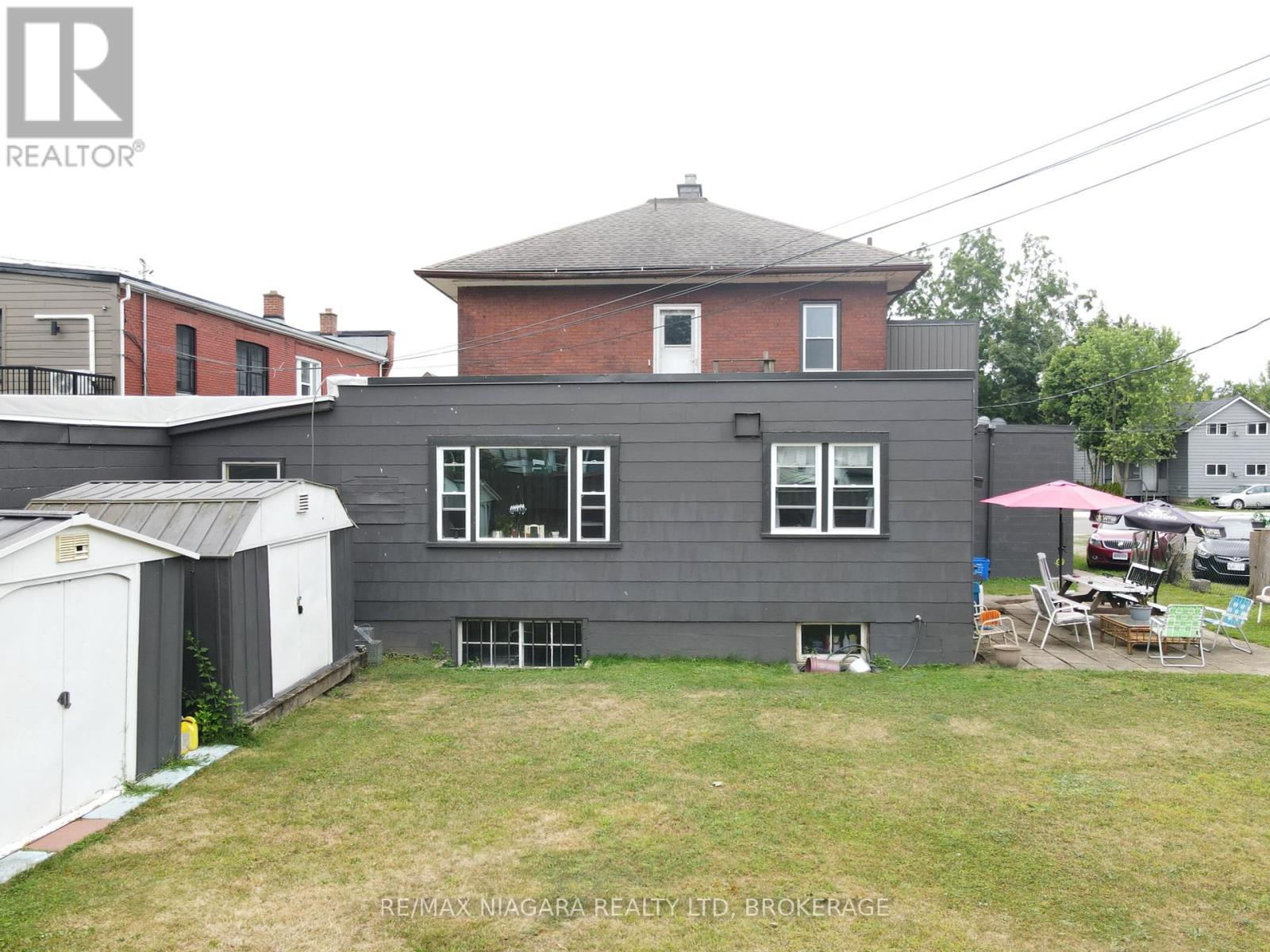 Photo 31 of 214 Jarvis Street, Fort Erie ON