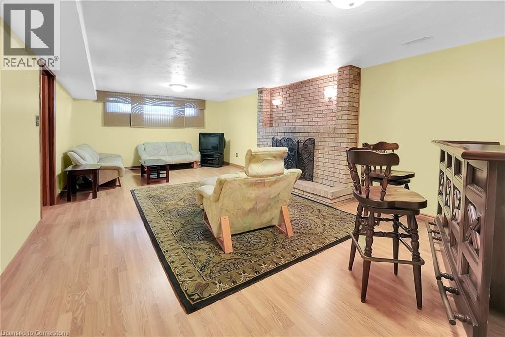 Photo 17 of 11 Pinard Street, Hamilton ON