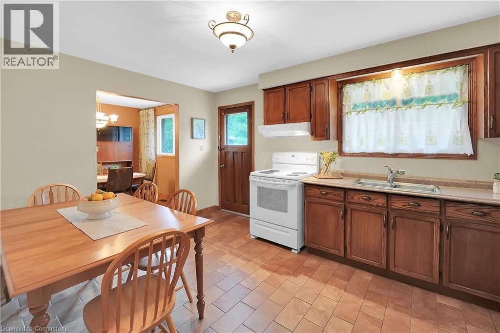 Photo 7 of 11 Pinard Street, Hamilton ON