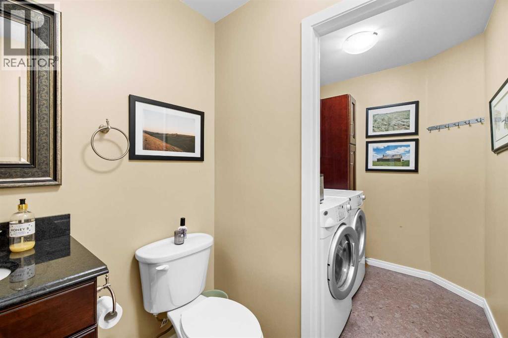 Single Family House 4 Level for Sale in  Point Mckay Road NW Point McKay Calgary 