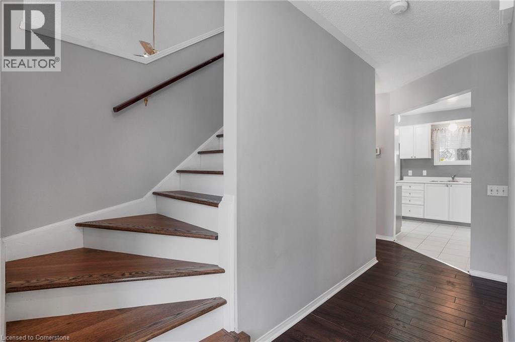 Photo 14 of 331 Silverbirch Boulevard, Mount Hope ON