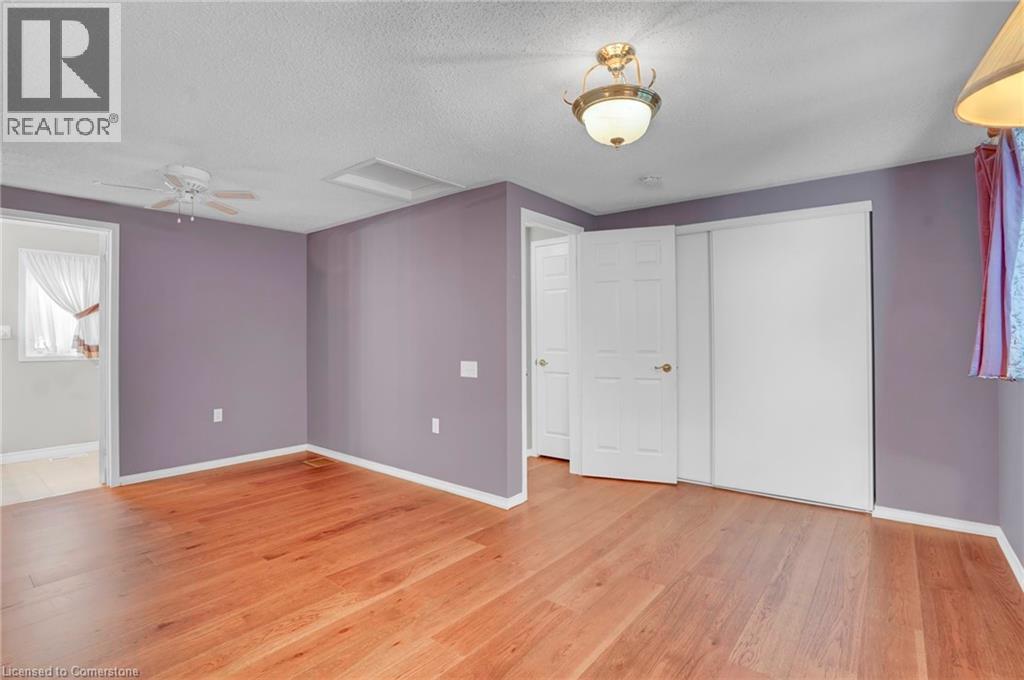 Photo 10 of 331 Silverbirch Boulevard, Mount Hope ON