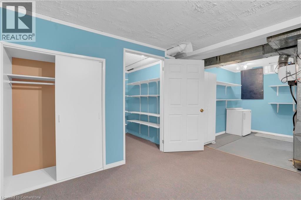 Photo 20 of 331 Silverbirch Boulevard, Mount Hope ON