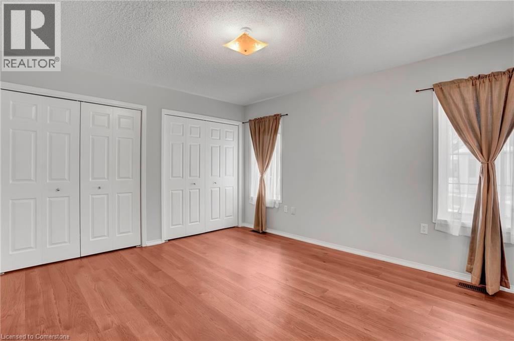 Photo 12 of 331 Silverbirch Boulevard, Mount Hope ON