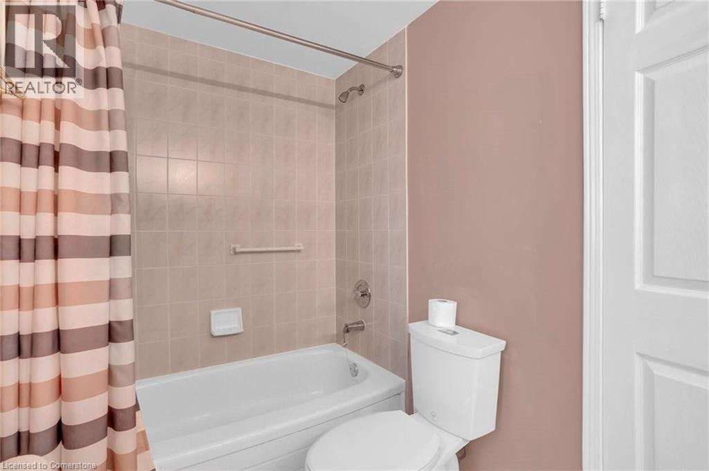 Photo 18 of 331 Silverbirch Boulevard, Mount Hope ON