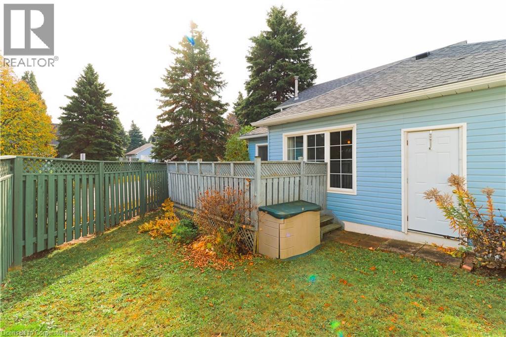 Photo 16 of 331 Silverbirch Boulevard, Mount Hope ON