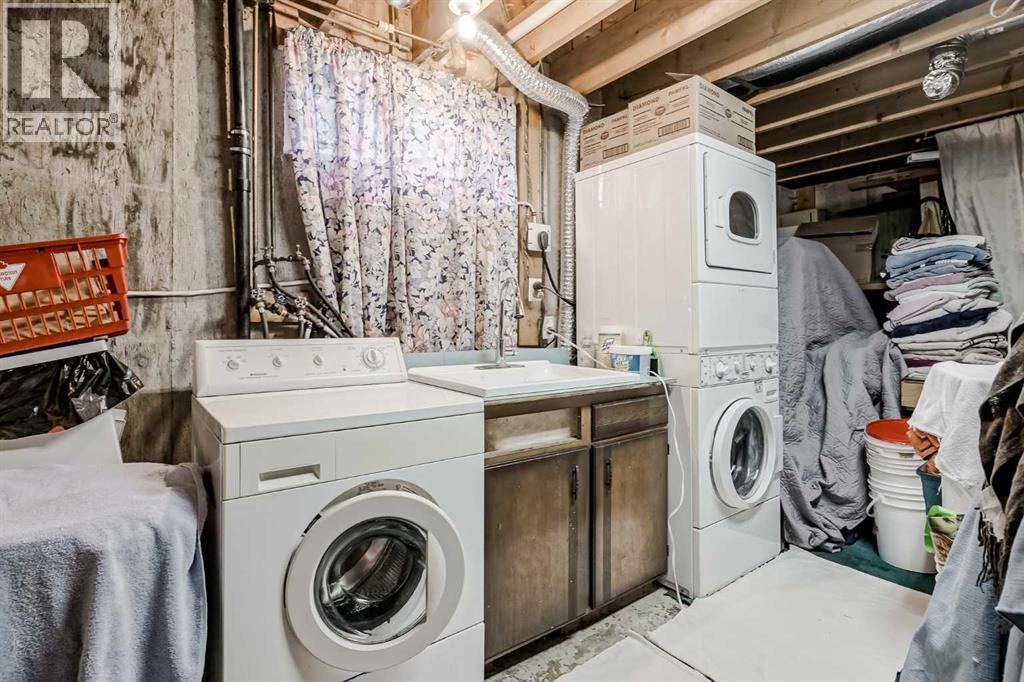 Single Family House Bungalow for Sale in  Doverview Crescent SE Dover Calgary 
