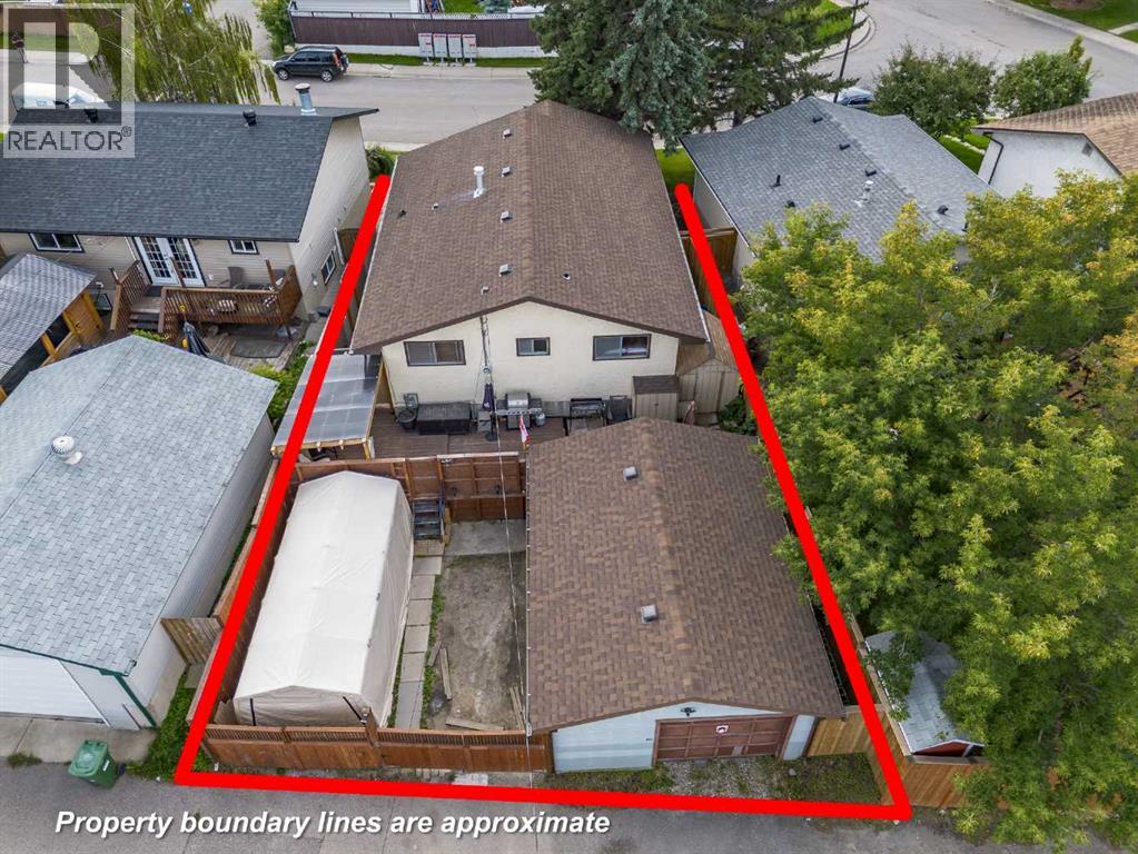 Single Family House Bungalow for Sale in  Doverview Crescent SE Dover Calgary 