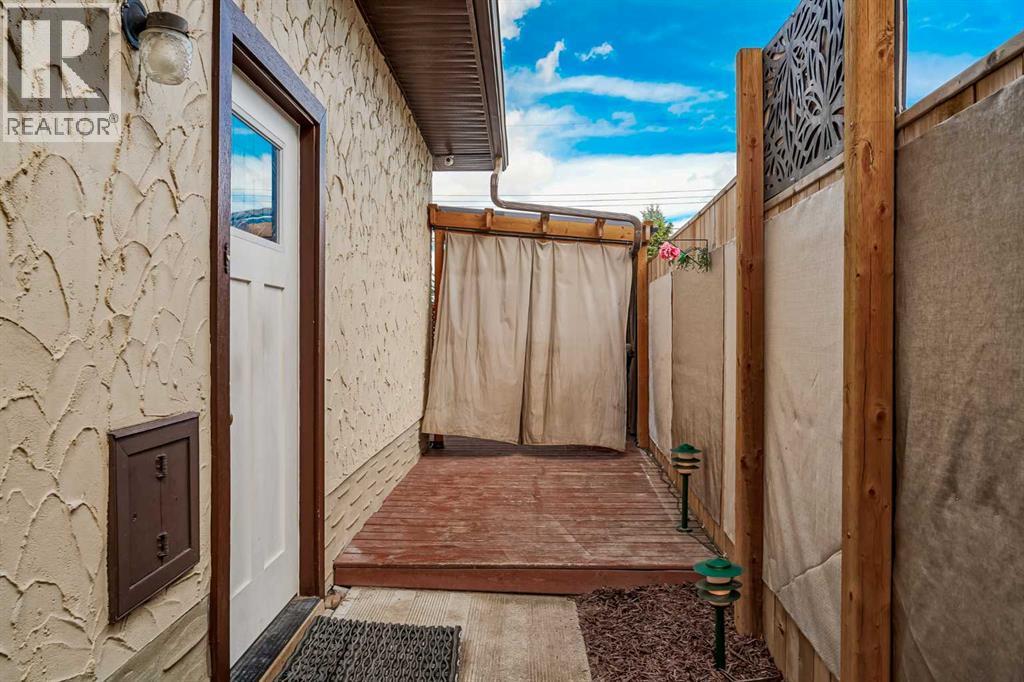Single Family House Bungalow for Sale in  Doverview Crescent SE Dover Calgary 
