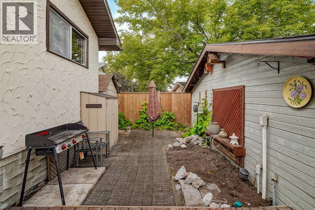 Single Family House Bungalow for Sale in  Doverview Crescent SE Dover Calgary 