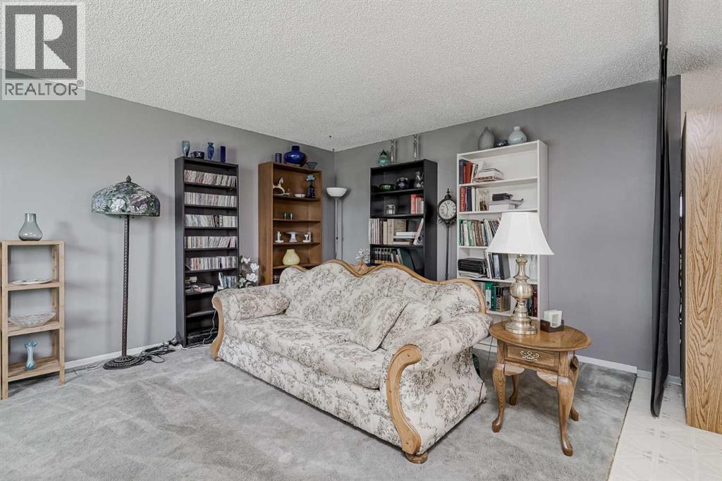 Single Family House Bungalow for Sale in  Doverview Crescent SE Dover Calgary 