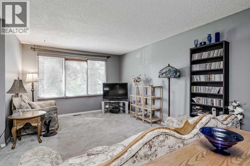 Single Family House Bungalow for Sale in  Doverview Crescent SE Dover Calgary 