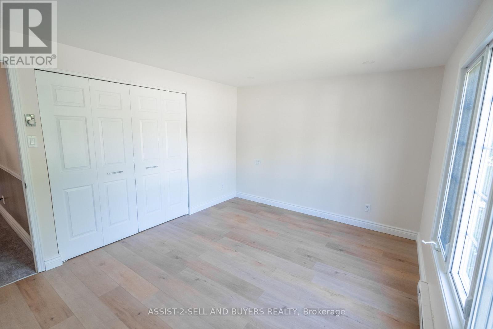 Photo 34 of 862 Dundee Avenue, Cornwall ON