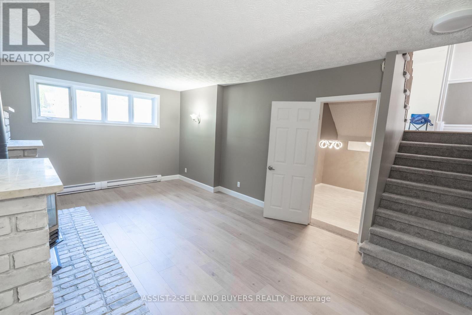 Photo 25 of 862 Dundee Avenue, Cornwall ON