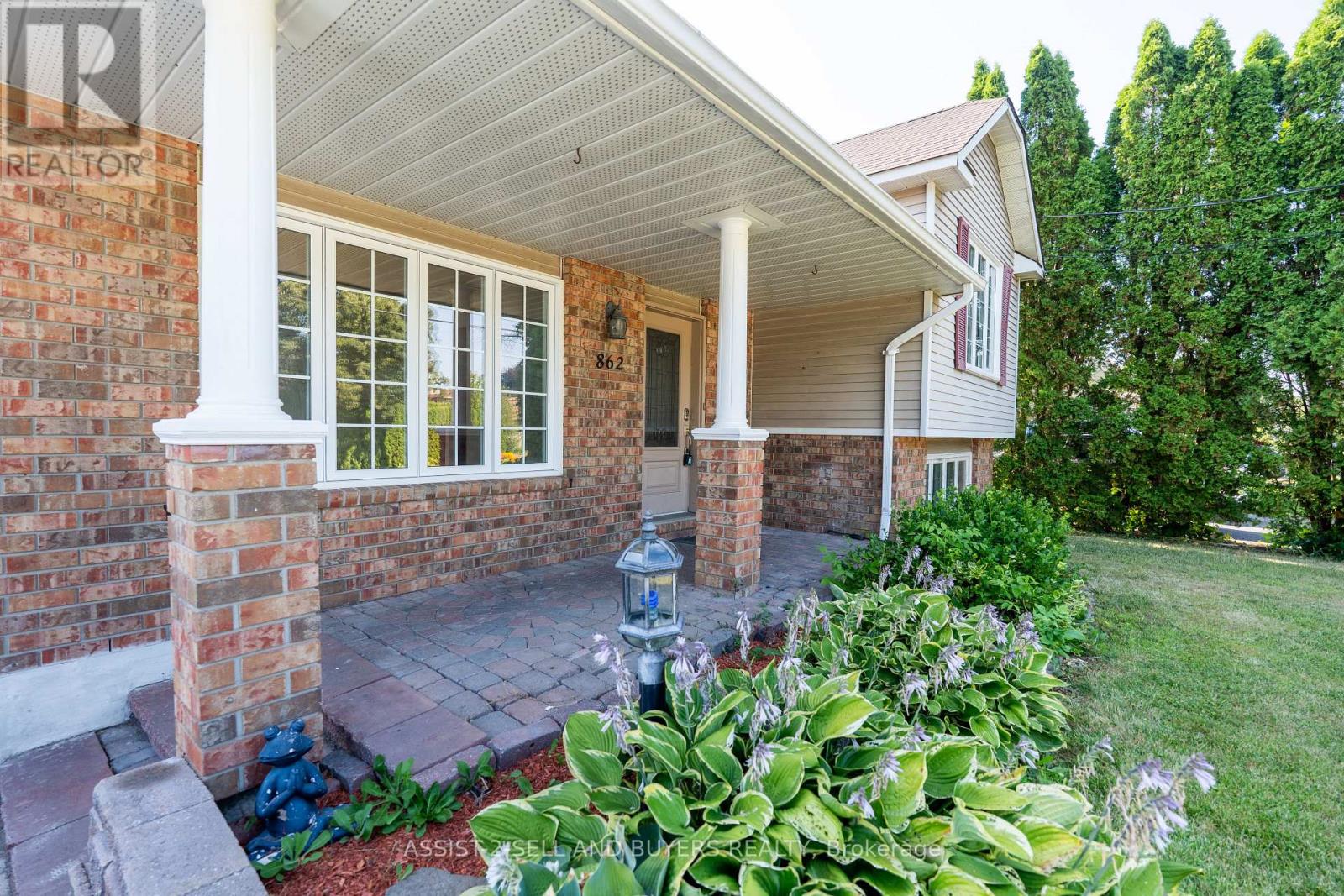 Photo 24 of 862 Dundee Avenue, Cornwall ON