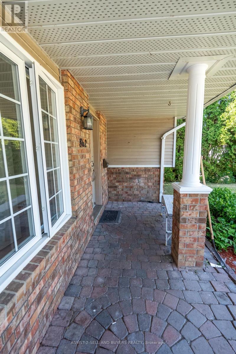 Photo 20 of 862 Dundee Avenue, Cornwall ON
