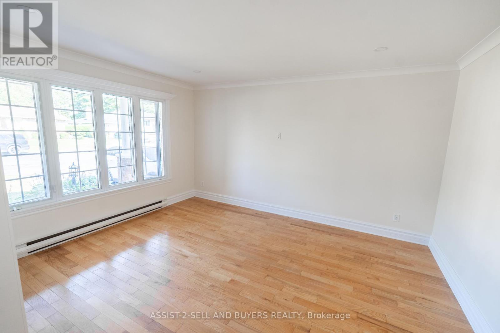 Photo 22 of 862 Dundee Avenue, Cornwall ON