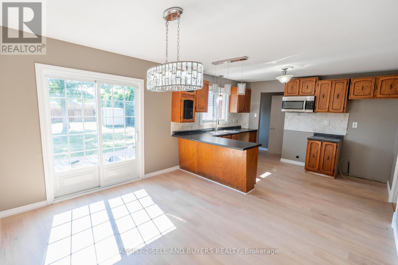 Photo 31 of 862 Dundee Avenue, Cornwall ON