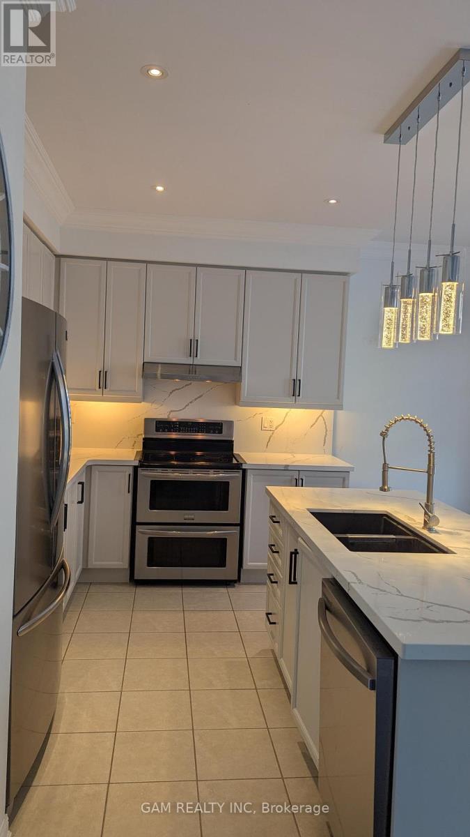 Photo 14 of 749 Scott Boulevard, Milton ON