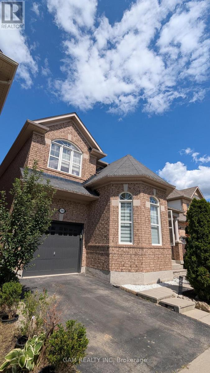 Photo 2 of 749 Scott Boulevard, Milton ON