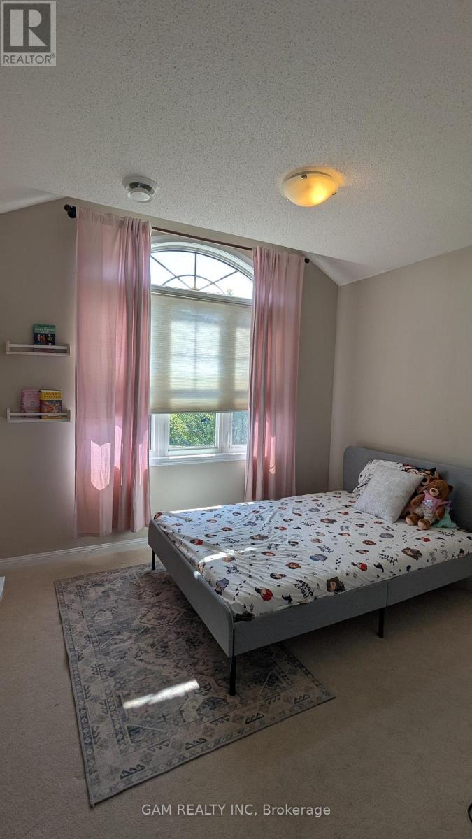 Photo 23 of 749 Scott Boulevard, Milton ON