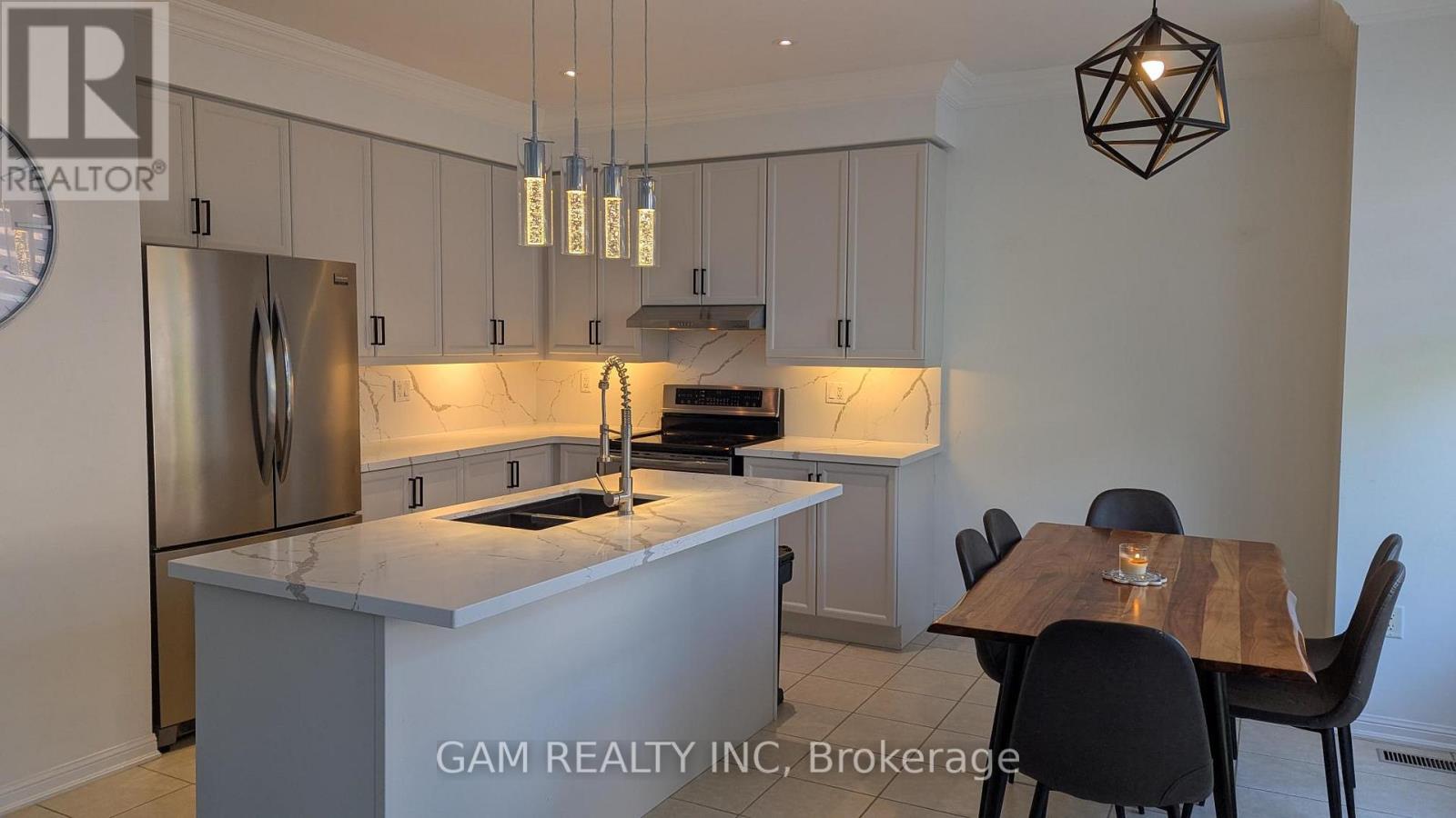 Photo 8 of 749 Scott Boulevard, Milton ON