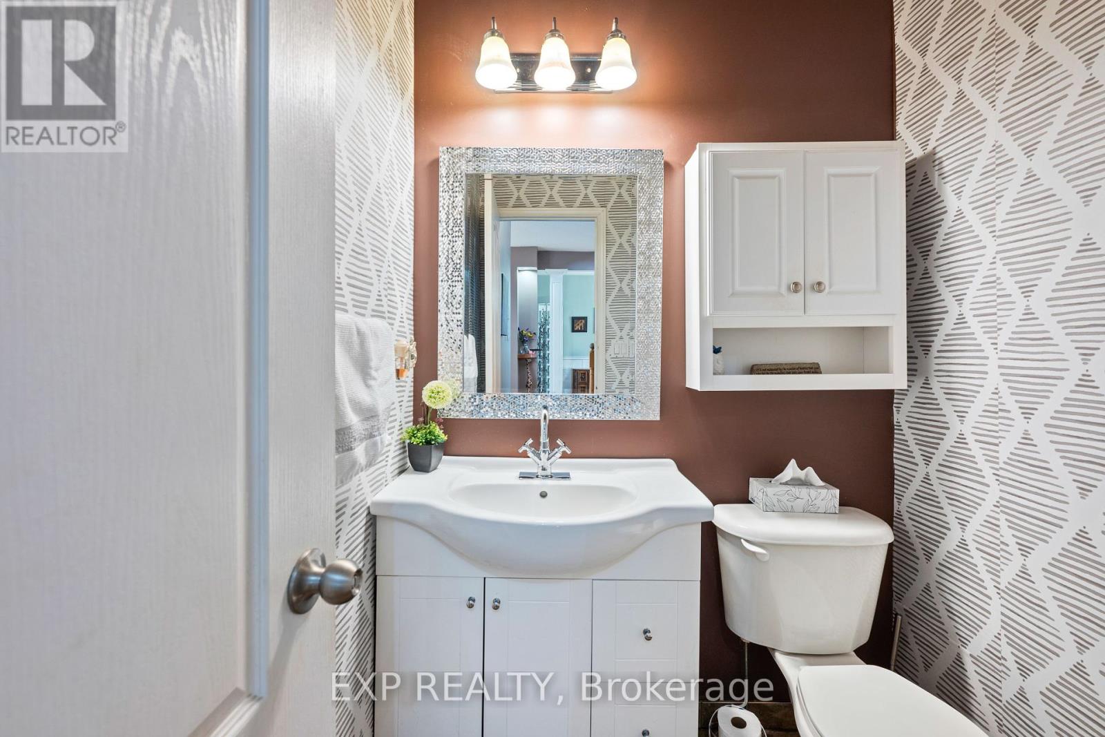 Photo 9 of 7 Rose Street, Orangeville ON