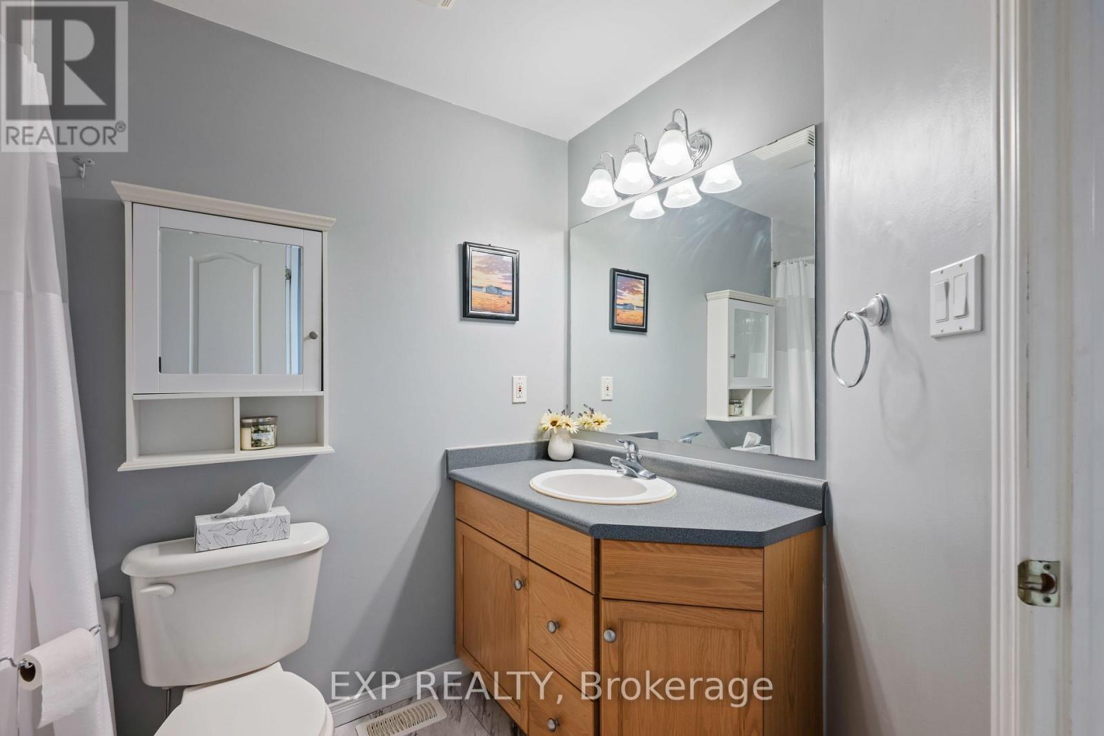 Photo 26 of 7 Rose Street, Orangeville ON