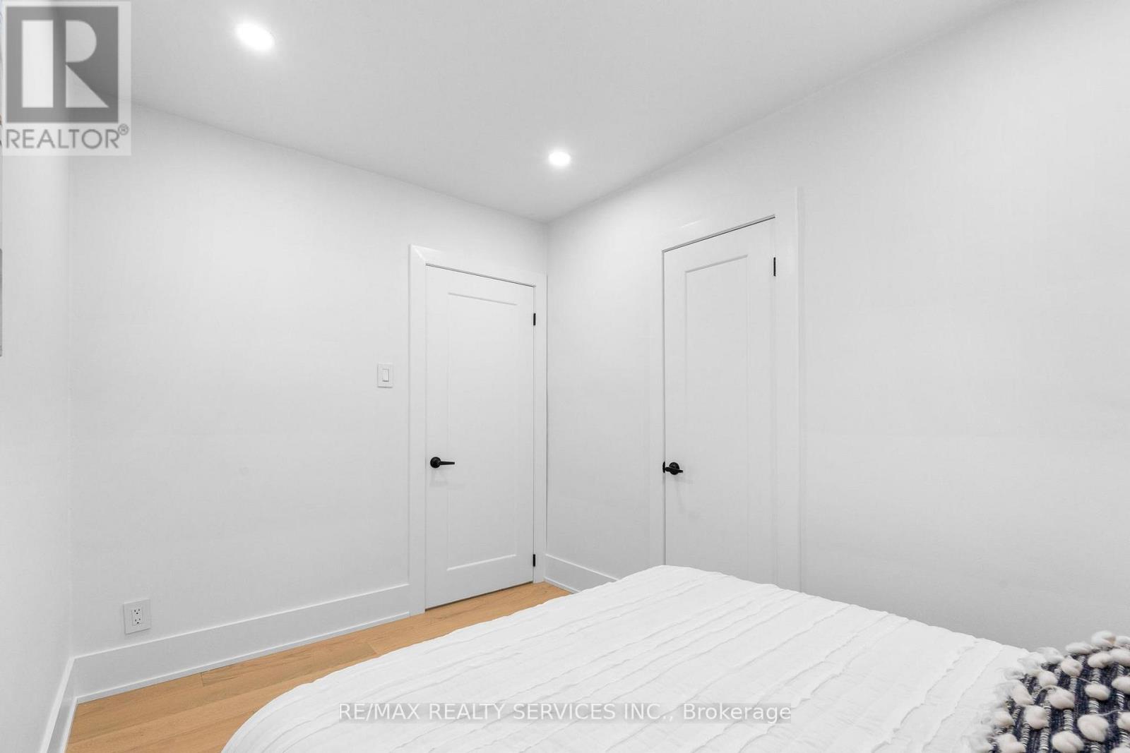 Photo 18 of 74 West 3rd Street, Hamilton ON