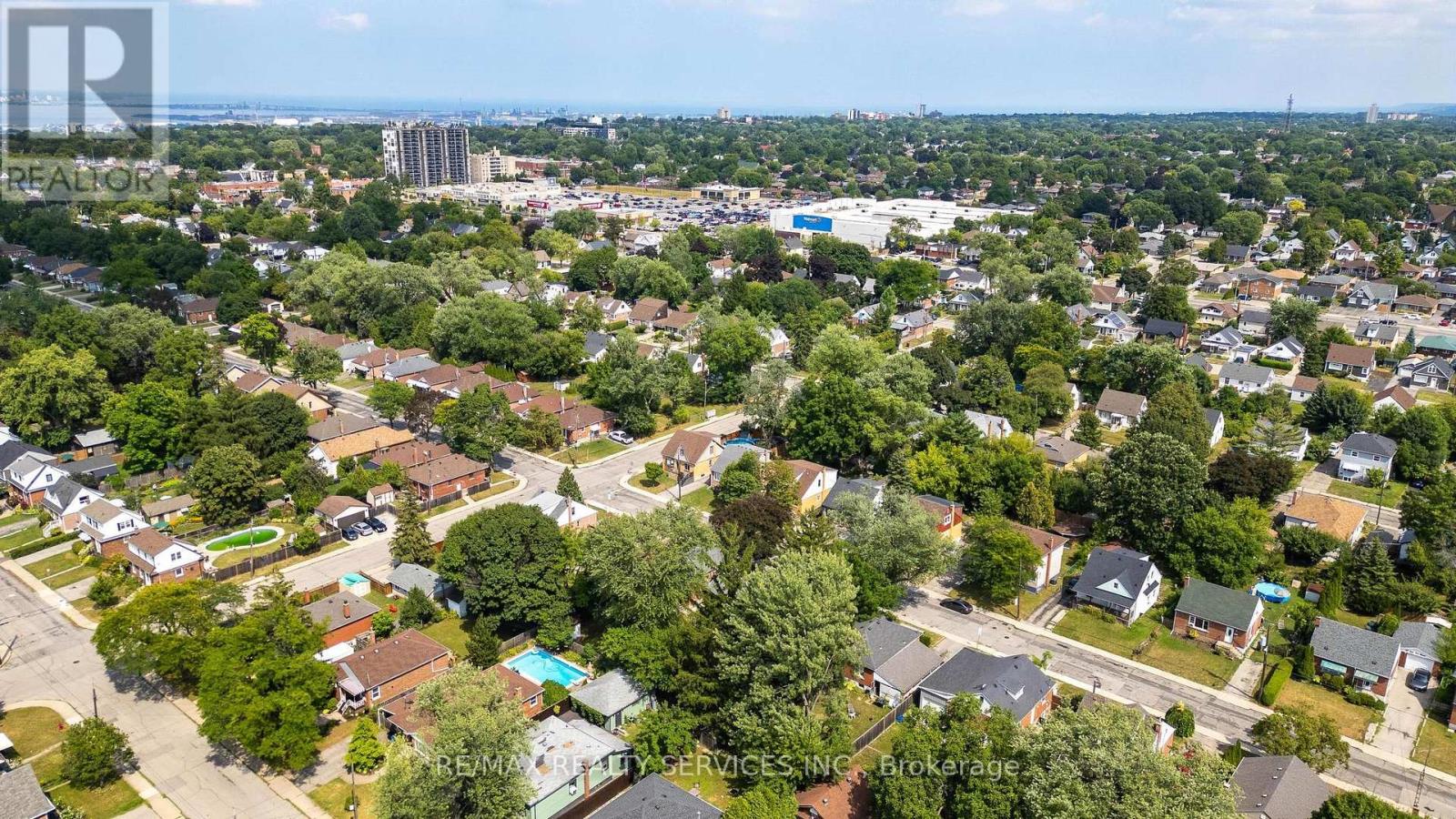 Photo 41 of 74 West 3rd Street, Hamilton ON